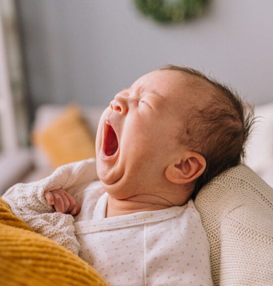 Baby of peuter vroeg wakker? Oorzaken en tips